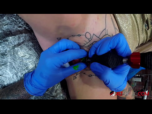 ❤️ Extremely tattooed hottie Sully Savage got a tattoo on her clitoris ❤ Super sex at us en-us.rionews.top ❌️